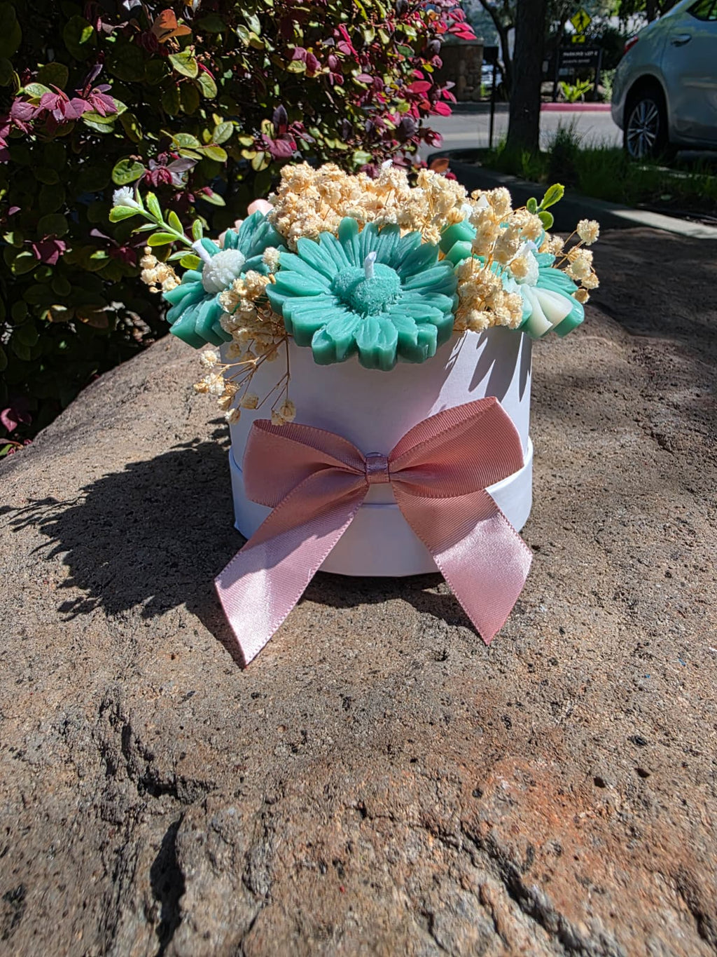 🌸 Handcrafted Floral Candle Arrangement