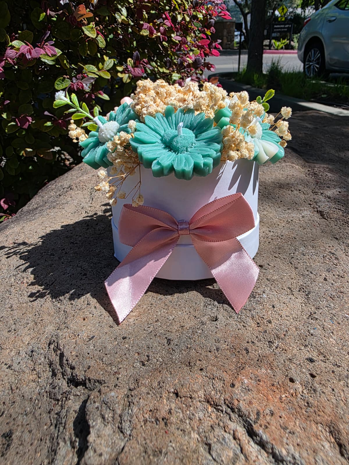 🌸 Handcrafted Floral Candle Arrangement