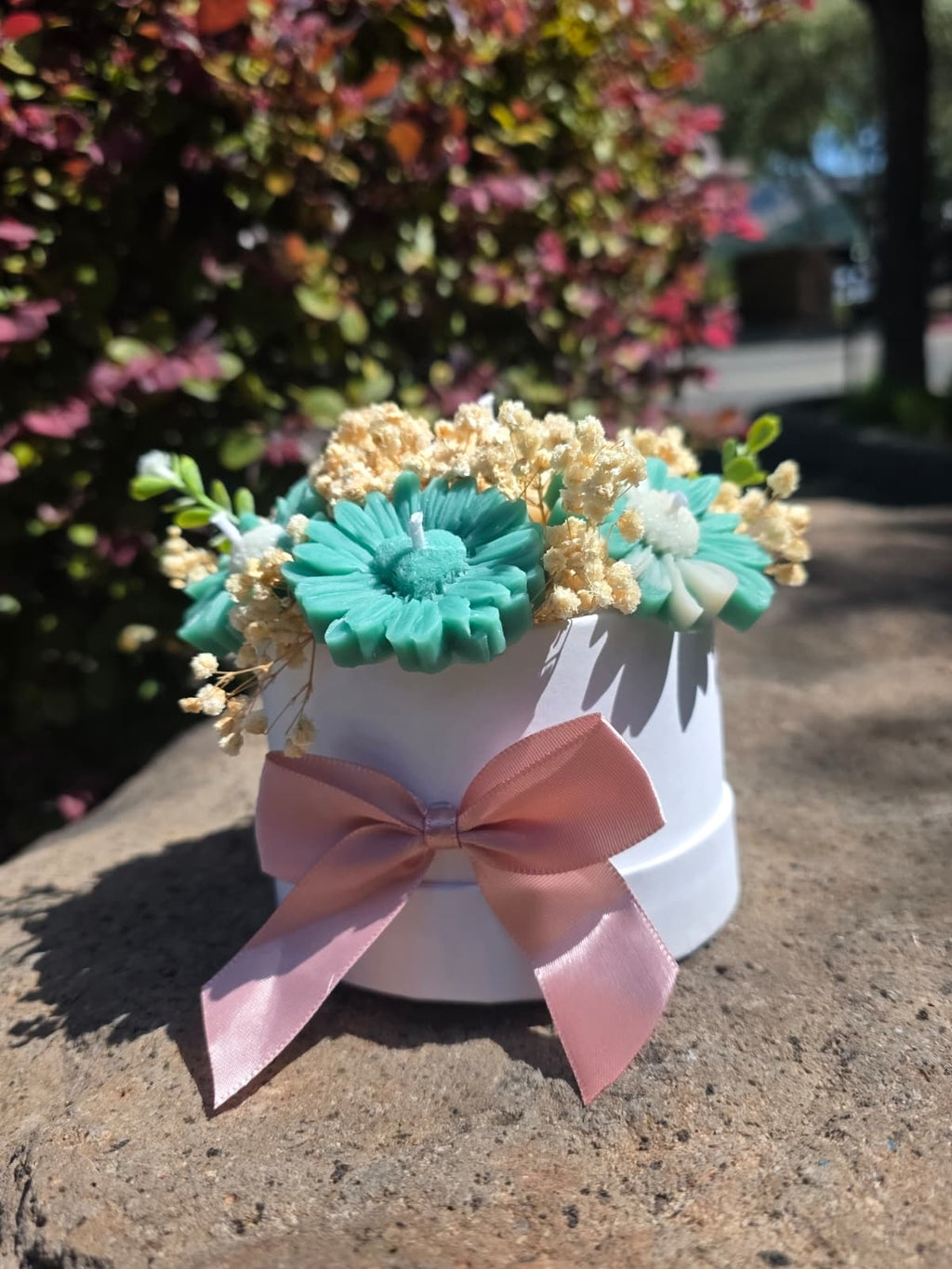 🌸 Handcrafted Floral Candle Arrangement